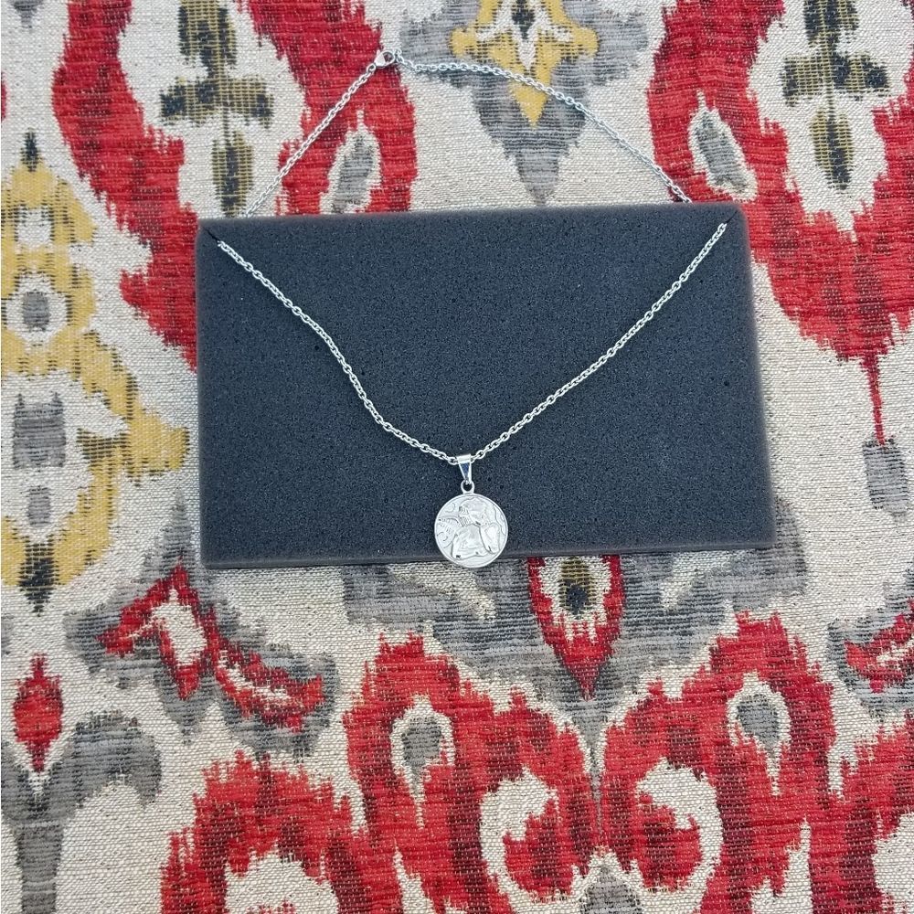 Angel Necklace - Picture 3 of 3